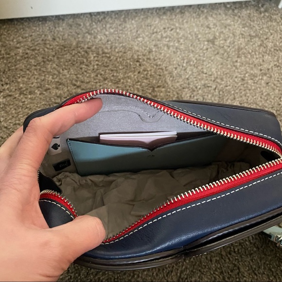 ❤️SOLD❤️Kate Spade Camera Bag - Picture 6 of 8